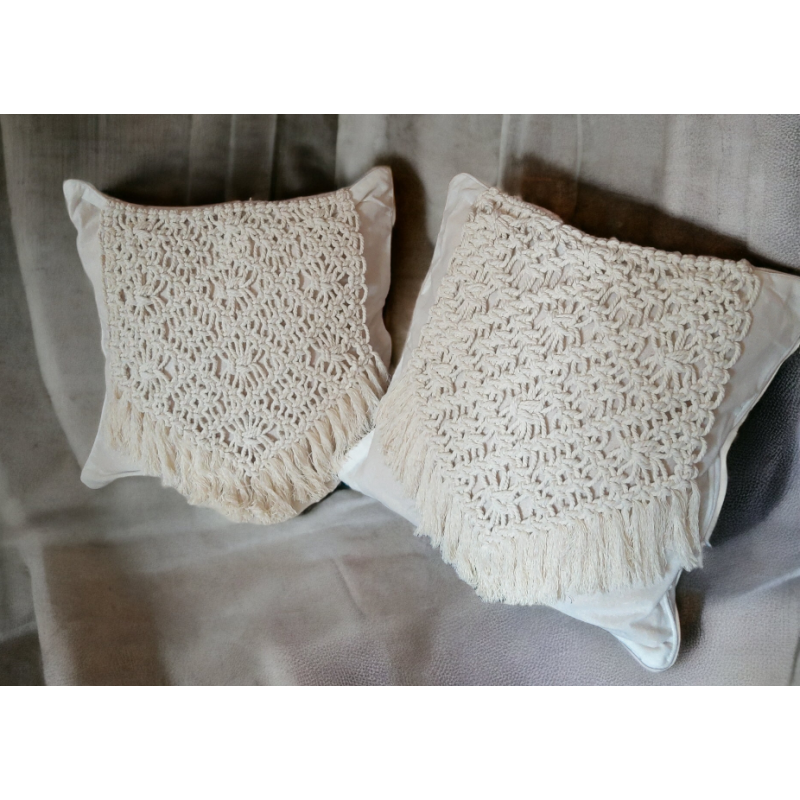 Coussin en macramé